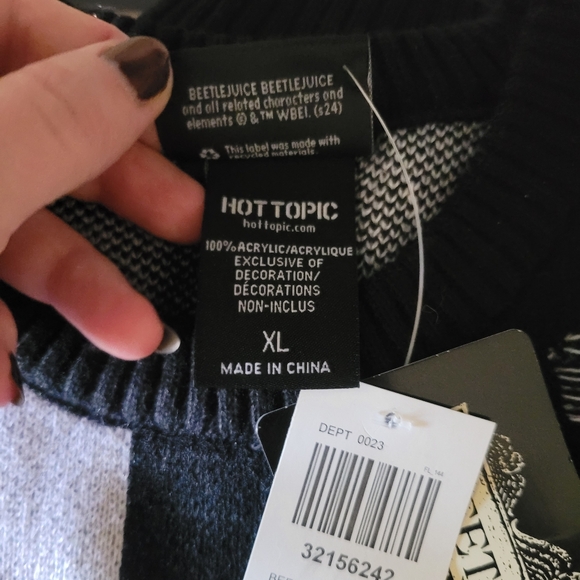 Hot Topic Beetlejuice Stripe Sweater - Picture 7 of 10